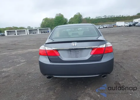 2013 Honda Accord Sport z USA, uszkodzony, nr VIN 1HGCR2F57DA188986